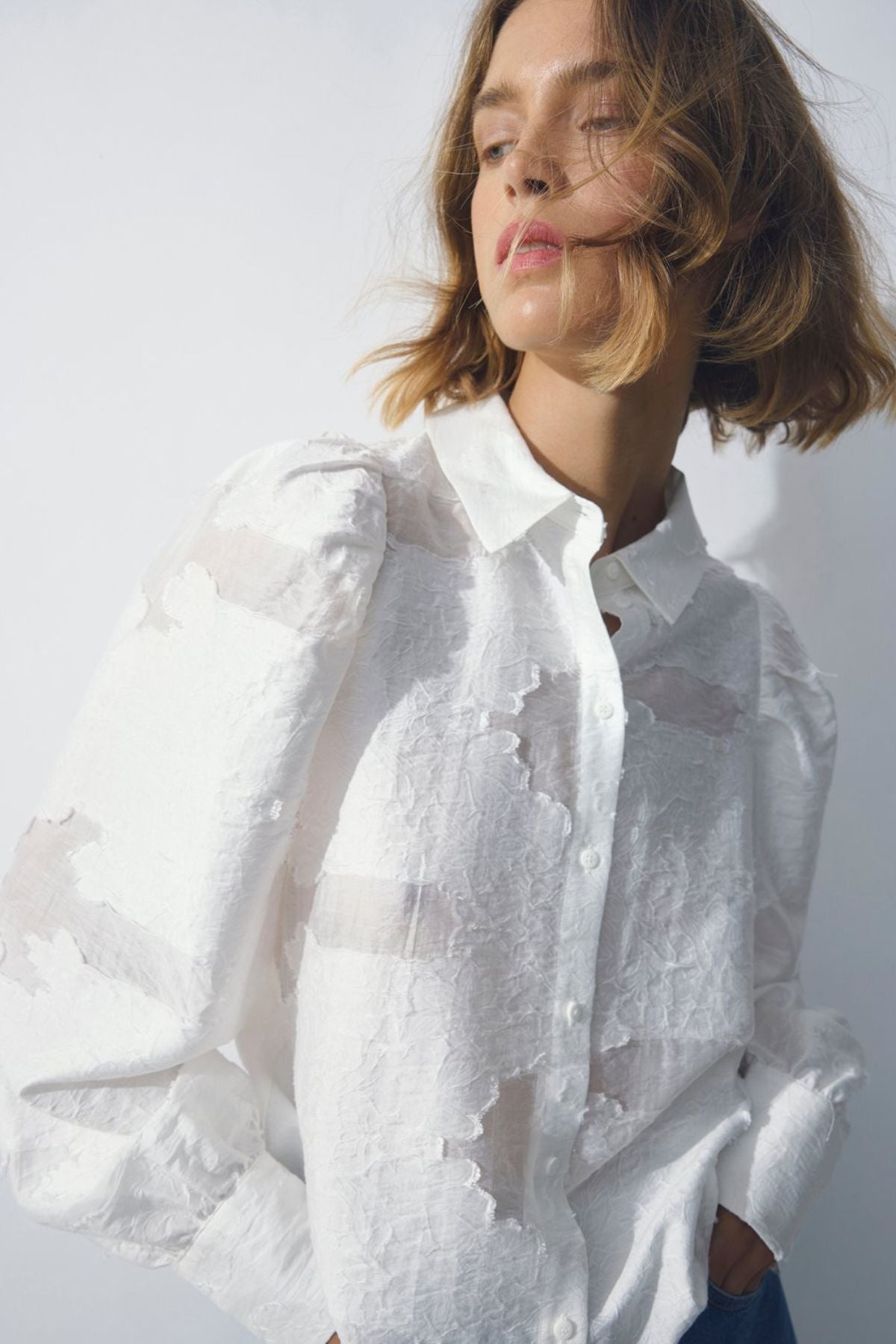 MSCH Orkidea Shirt - Refined, Fluid and Effortlessly Polished

An elevated take on the everyday shirt. The MSCH Orkidea Shirt combines a timeless silhouette with a lightweight, subtly textured fabric that gives this wardrobe staple a beautifully refined finish.