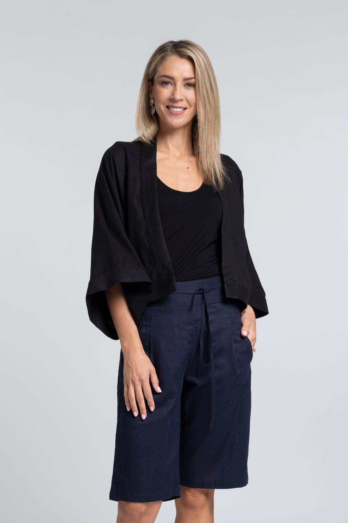 Mode Linen Blend Short - Effortless Shape with Everyday Ease

A refined take on relaxed tailoring. The N-E-S Mode Short delivers the same considered design as the Mode Pant, reworked into an easy, wearable short that balances comfort with a clean, modern silhouette.

Designed and made responsibly in New Zealand