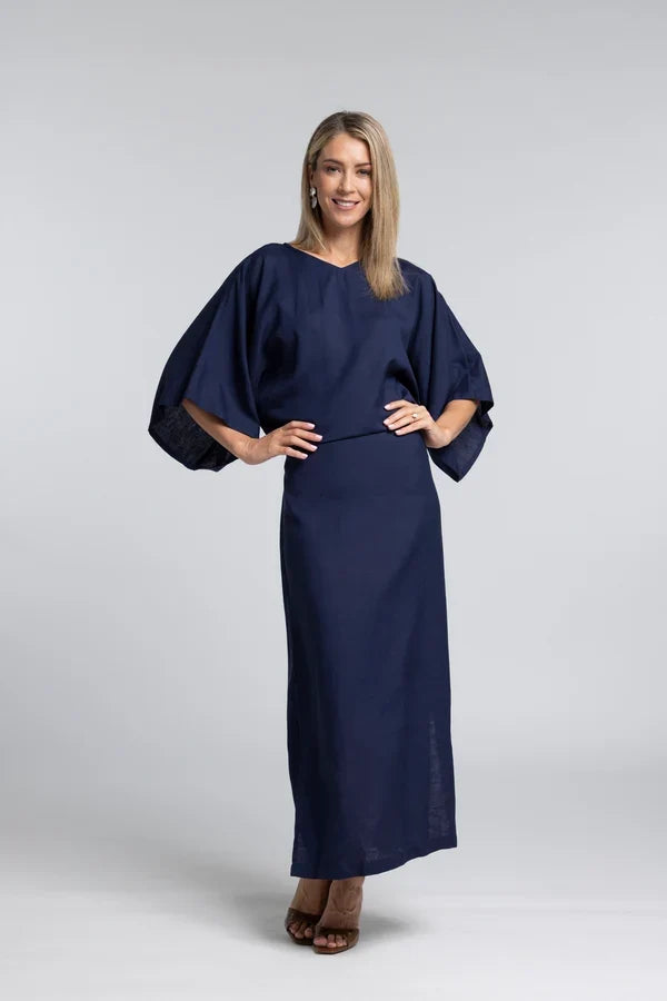 Pure Dress - Relaxed Elegance with Versatile Shape

An effortless statement in soft structure. The N-E-S Pure Dress is designed to move with you, offering a relaxed yet refined silhouette that can be styled to suit your shape and occasion.

Designed and made responsibly in New Zealand