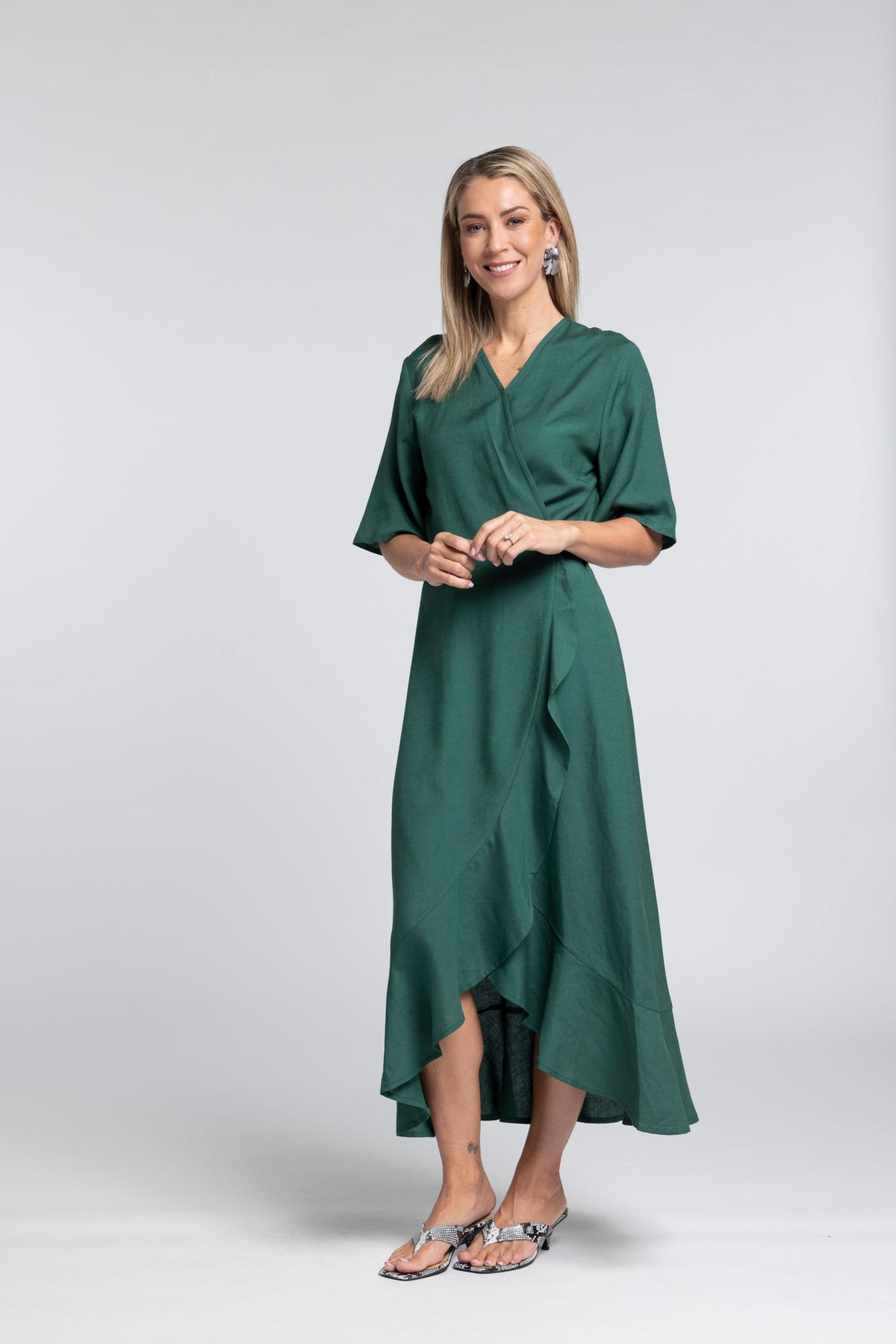 True Dress - Feminine Flow with a Flattering Wrap Silhouette

A timeless shape with a soft, modern edge. The N-E-S True Dress is designed to flatter through movement and detail, offering an effortless wrap silhouette that feels both elegant and easy to wear.

Designed and made responsibly in New Zealand