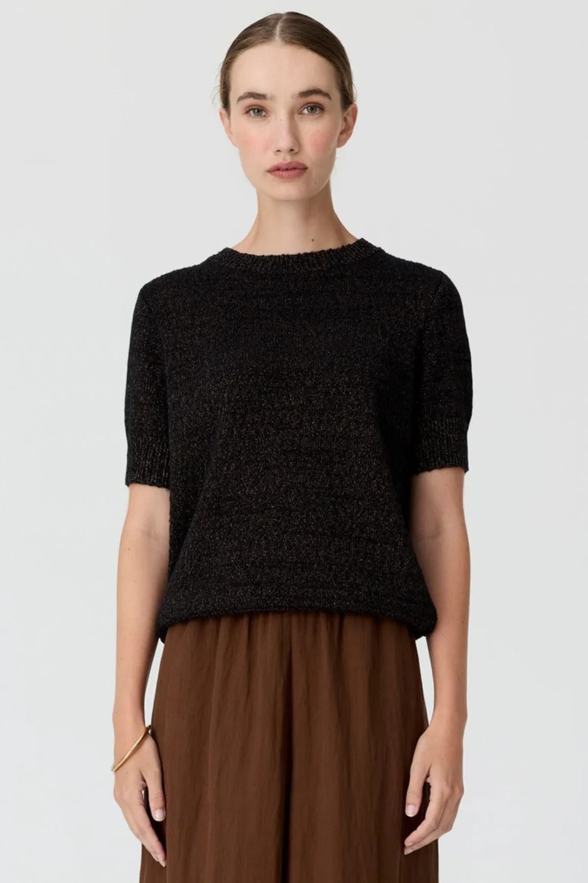 Cedar Lurex Knit Top - Everyday Knit, Subtle Shine

A POL classic with a little extra shine. The Cedar Lurex Knit Top takes an easy, relaxed knit silhouette and elevates it with a subtle metallic thread woven through the yarn - just enough shimmer to catch the light without feeling overly dressy.