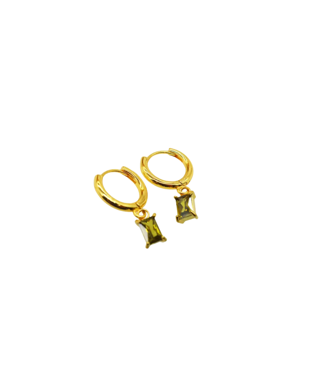 rina Earrings by Castel & Co are gold-plated stainless steel hoop earrings featuring an olive green stone drop. Designed with a slim, elegant silhouette, they offer a lightweight feel (3g) and a Congo closure, measuring 2.2 x 0.4 cm. Crafted to catch the light with movement, they’re suitable for both everyday wear and evening styling. Hypoallergenic and waterproof.