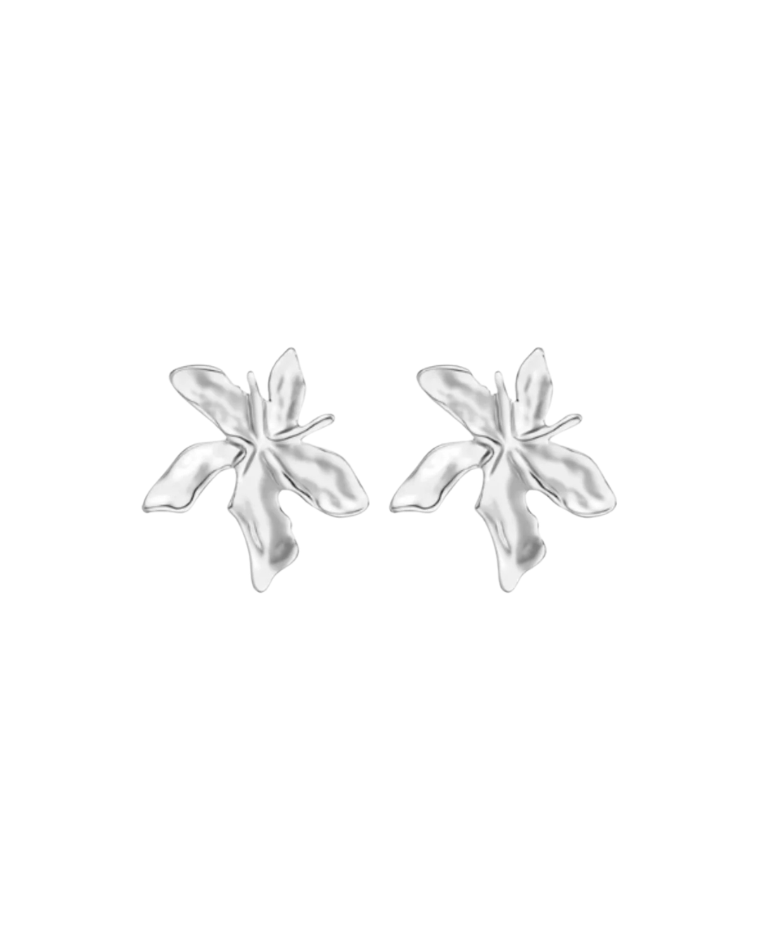 CASTEL & CO : Softly sculpted with petal-like curves, the Romy Earrings bloom with quiet elegance. Reminiscent of an iris in full flower, their organic shape brings a graceful, feminine touch to your look. Lightweight and refined – a poetic statement for any occasion.
Main material: gold plating, stainless steel