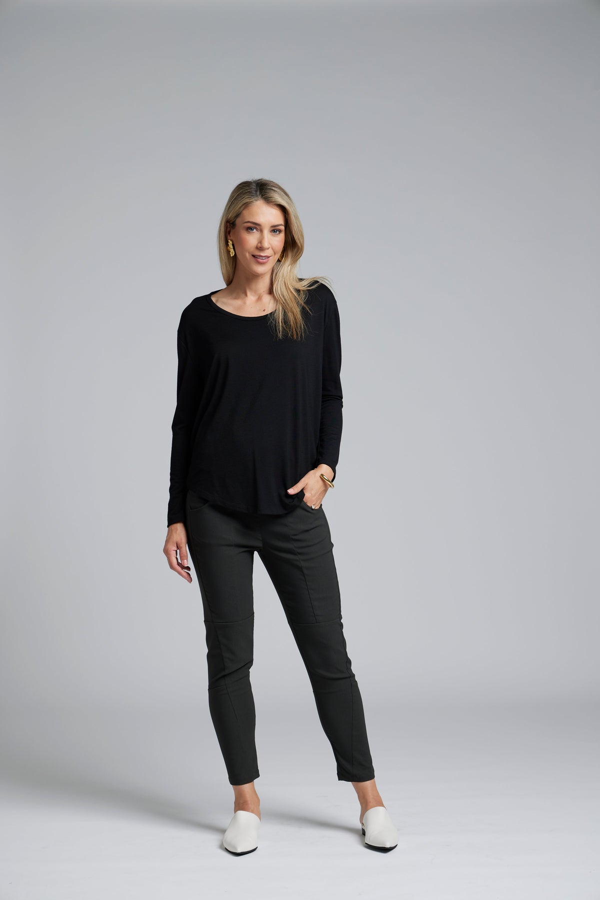 The NES Sable Top by N-E-S – a floaty georgette long sleeve top with scoop neck, curved hem and layering options. NZ made.
