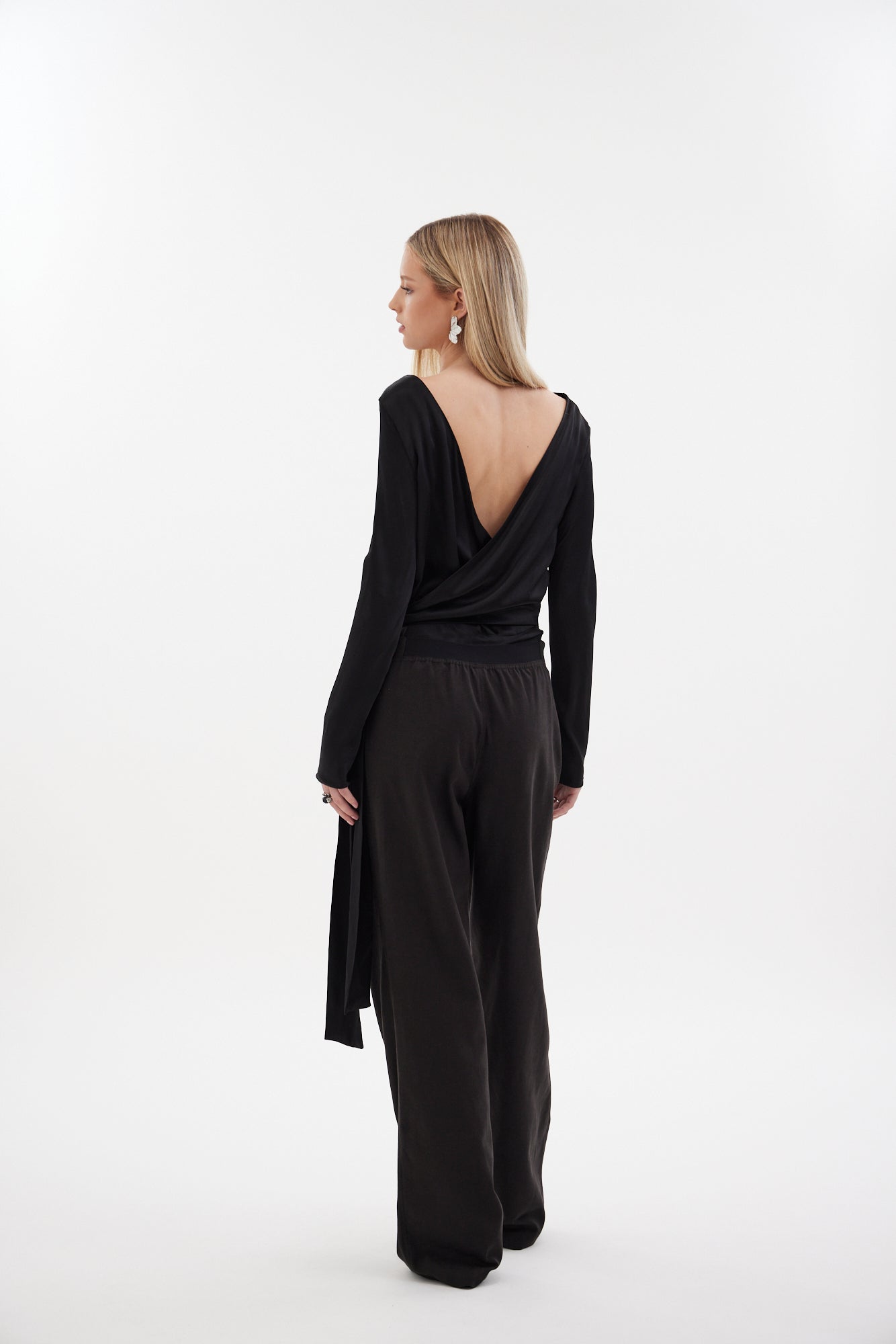 The Zenith Top by Racket - a sculpted cross over top with bias sleeves and adjustable tie. Available in crepe and satin back crepe. NZ made.