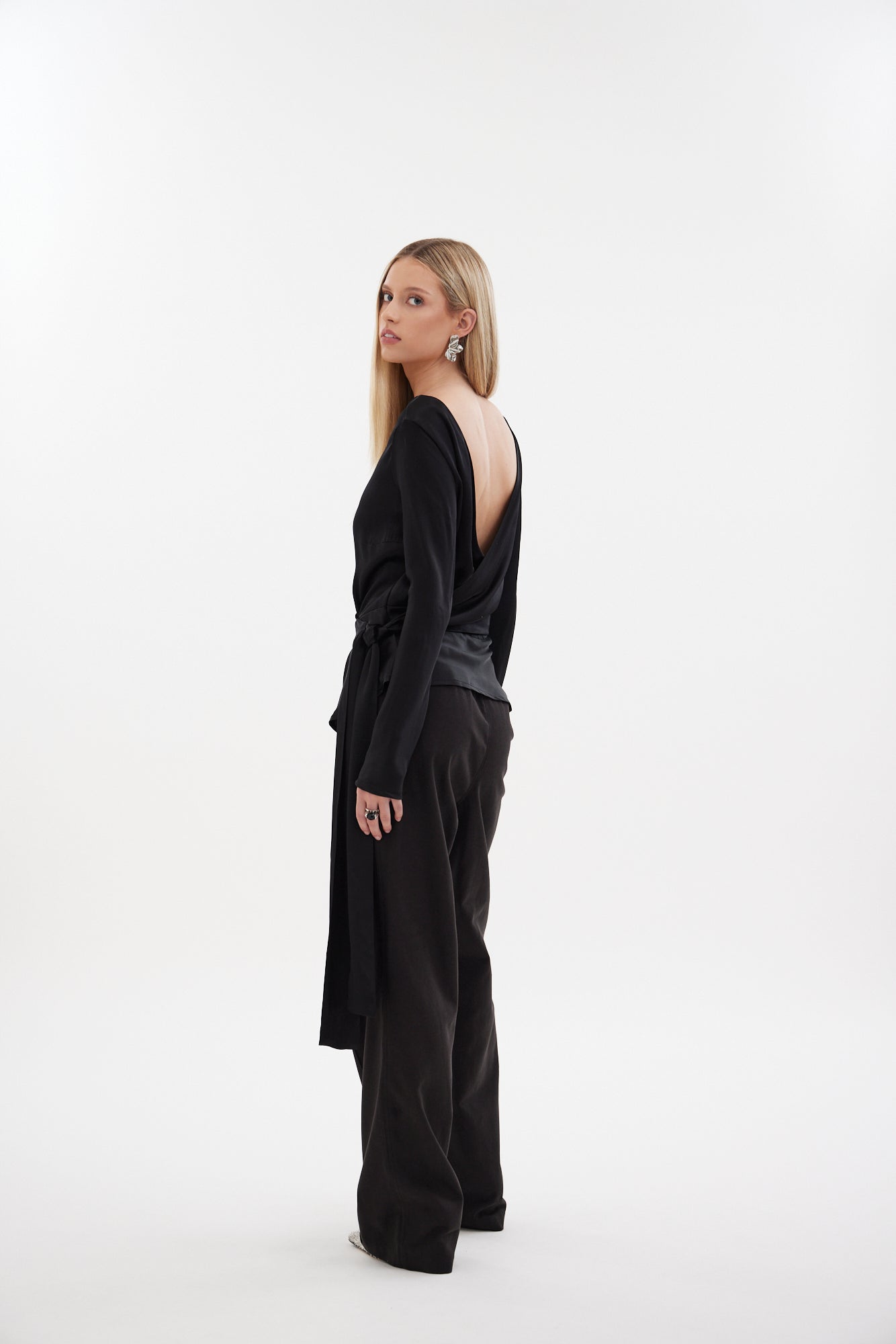 The Zenith Top by Racket - a sculpted cross over top with bias sleeves and adjustable tie. Available in crepe and satin back crepe. NZ made.