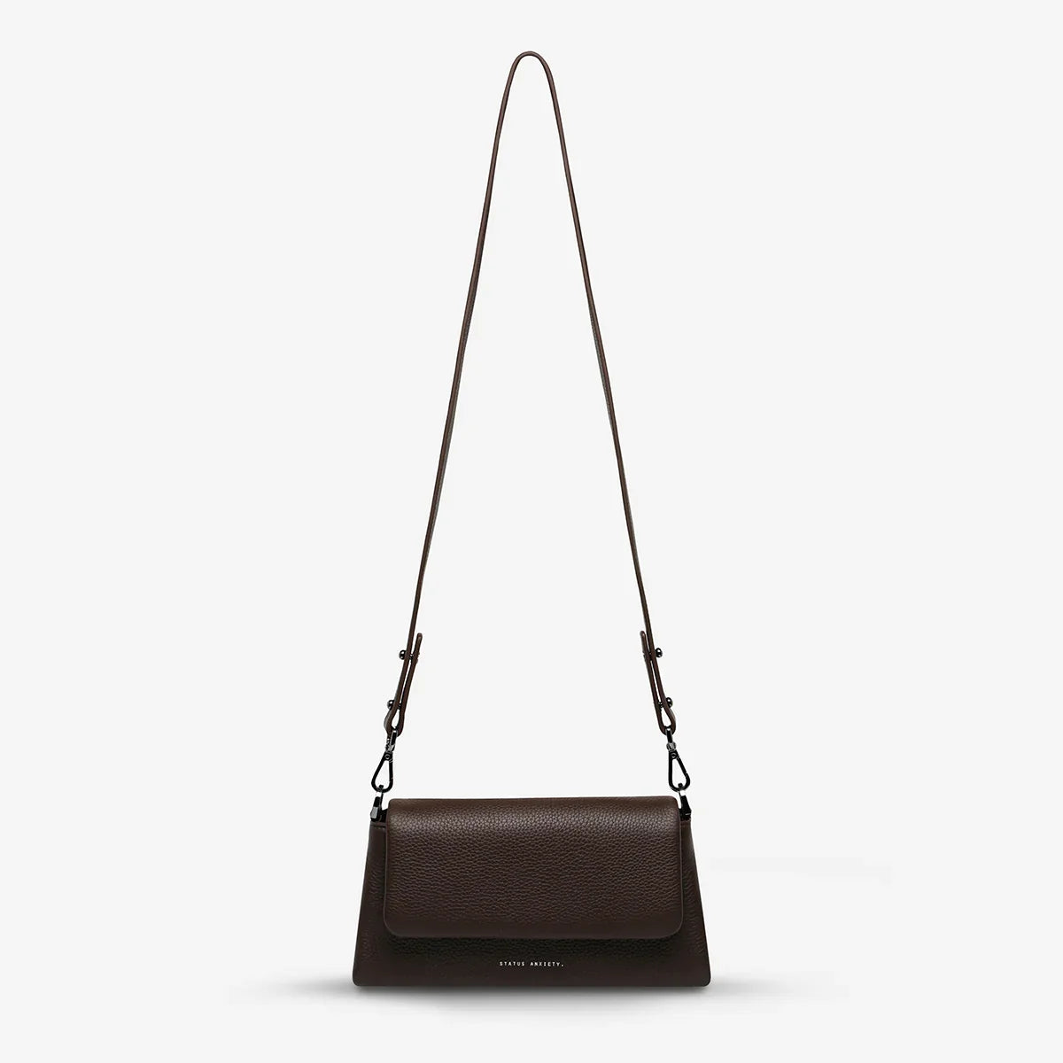 We don't take calling this bag Zenith lightly. As the new high point of your bag collection, 'Zenith' comes with a longer strap for use as a relaxed crossbody, or swap in the shorter strap to transform her into a dressier shoulder bag. On the back of the bag there's a slider pocket for easy phone storage/access, and on the front, a fancy magnet close flap that'll have you opening and closing her just for the hell of it.