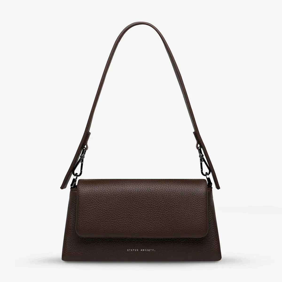 We don't take calling this bag Zenith lightly. As the new high point of your bag collection, 'Zenith' comes with a longer strap for use as a relaxed crossbody, or swap in the shorter strap to transform her into a dressier shoulder bag. On the back of the bag there's a slider pocket for easy phone storage/access, and on the front, a fancy magnet close flap that'll have you opening and closing her just for the hell of it.